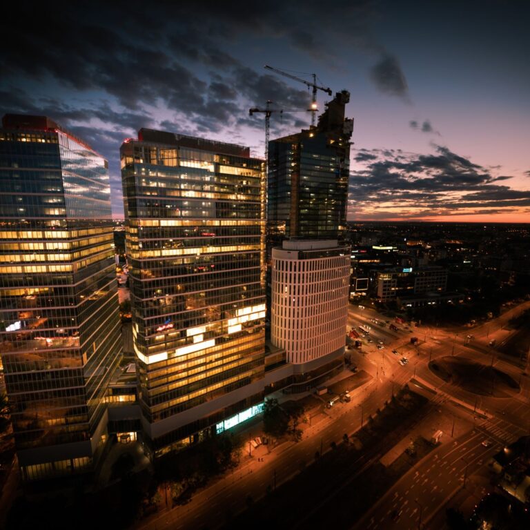 Ghelamco: The Warsaw HUB - nocą