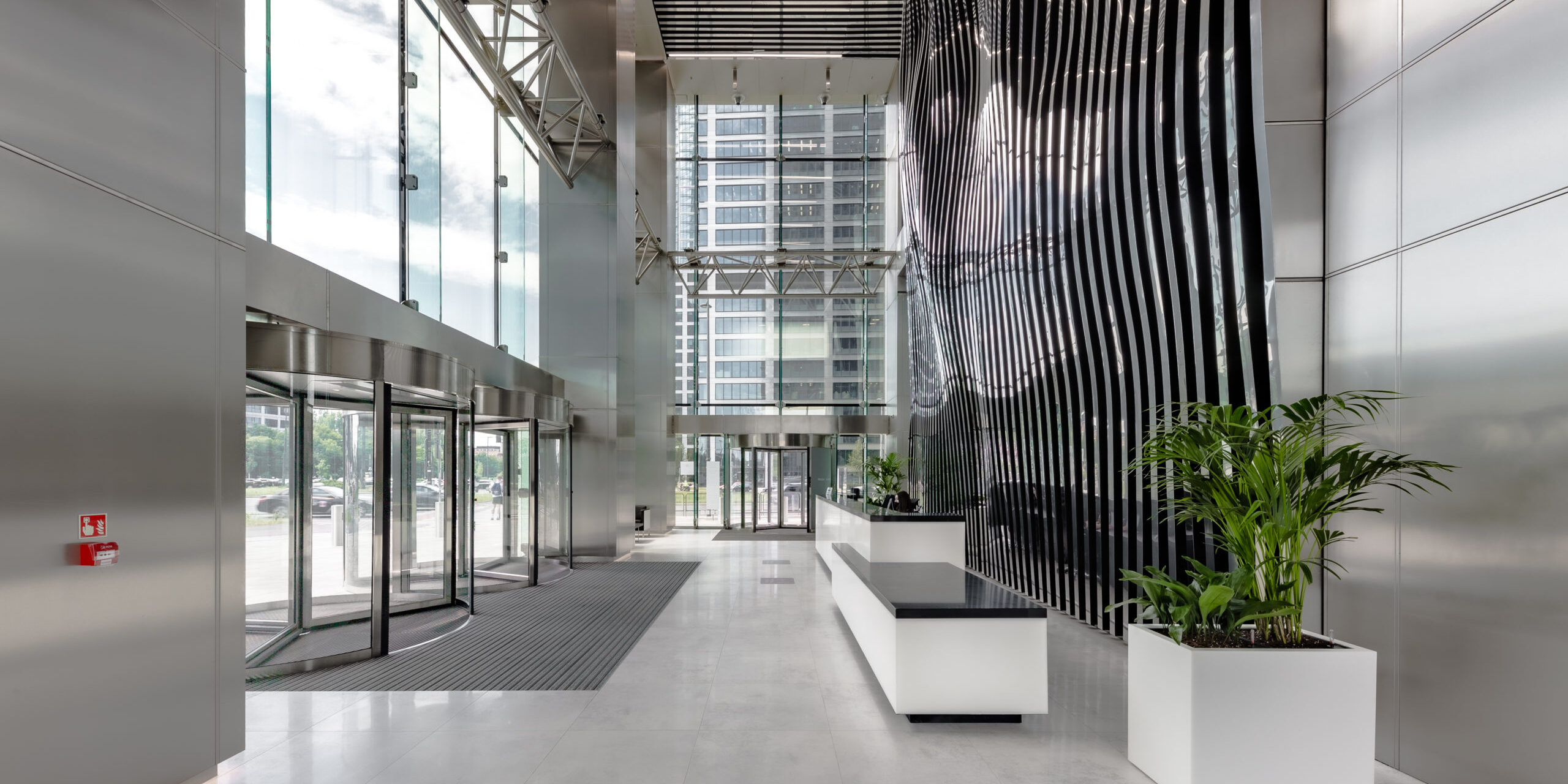 Warsaw UNIT lobby