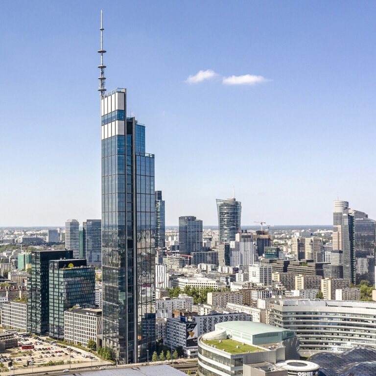 Kancelaria Baker McKenzie wynajmuje 4 400 mkw. w Varso Tower