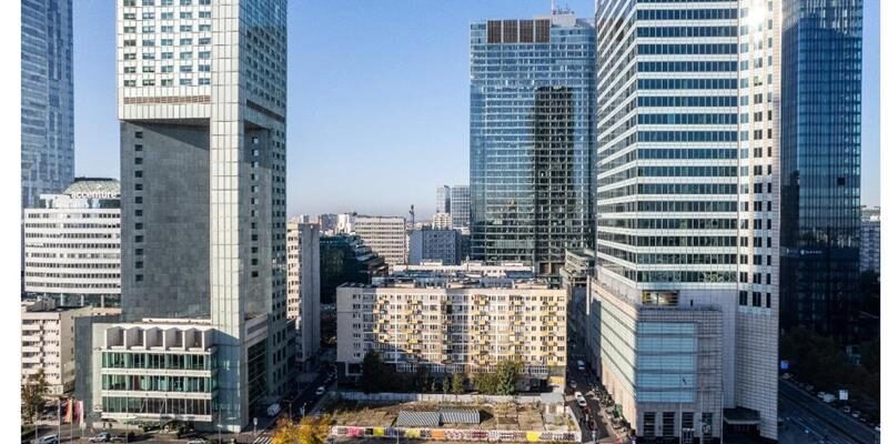 Emilii Plater 51. Atrakcyjna działka w centrum Warszawy idzie pod młotek