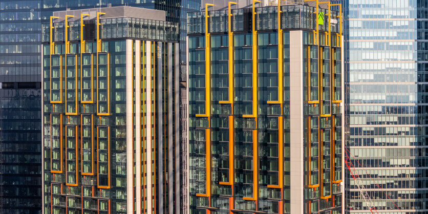Towarowa Towers z pozwoleniem na użytkowanie