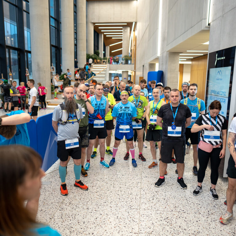 Skyliner Everest Run 2025 – start zapisów na wyjątkowy bieg charytatywny