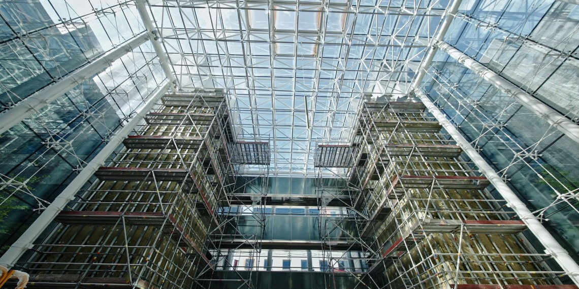 V Tower w Warszawie zyskuje nowe życie