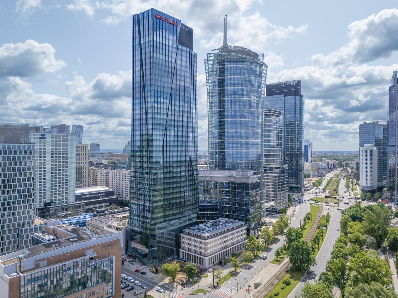 Astellas stawia na The Bridge – globalna firma farmaceutyczna z nową siedzibą w Warszawie